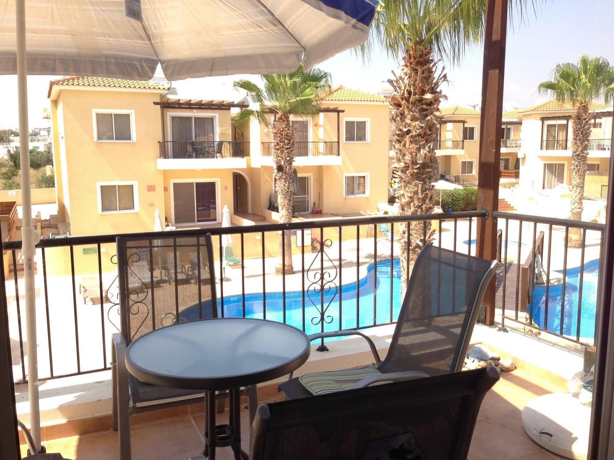 Sirena Sunrise, Apartment 4 Pafos Dış mekan fotoğraf