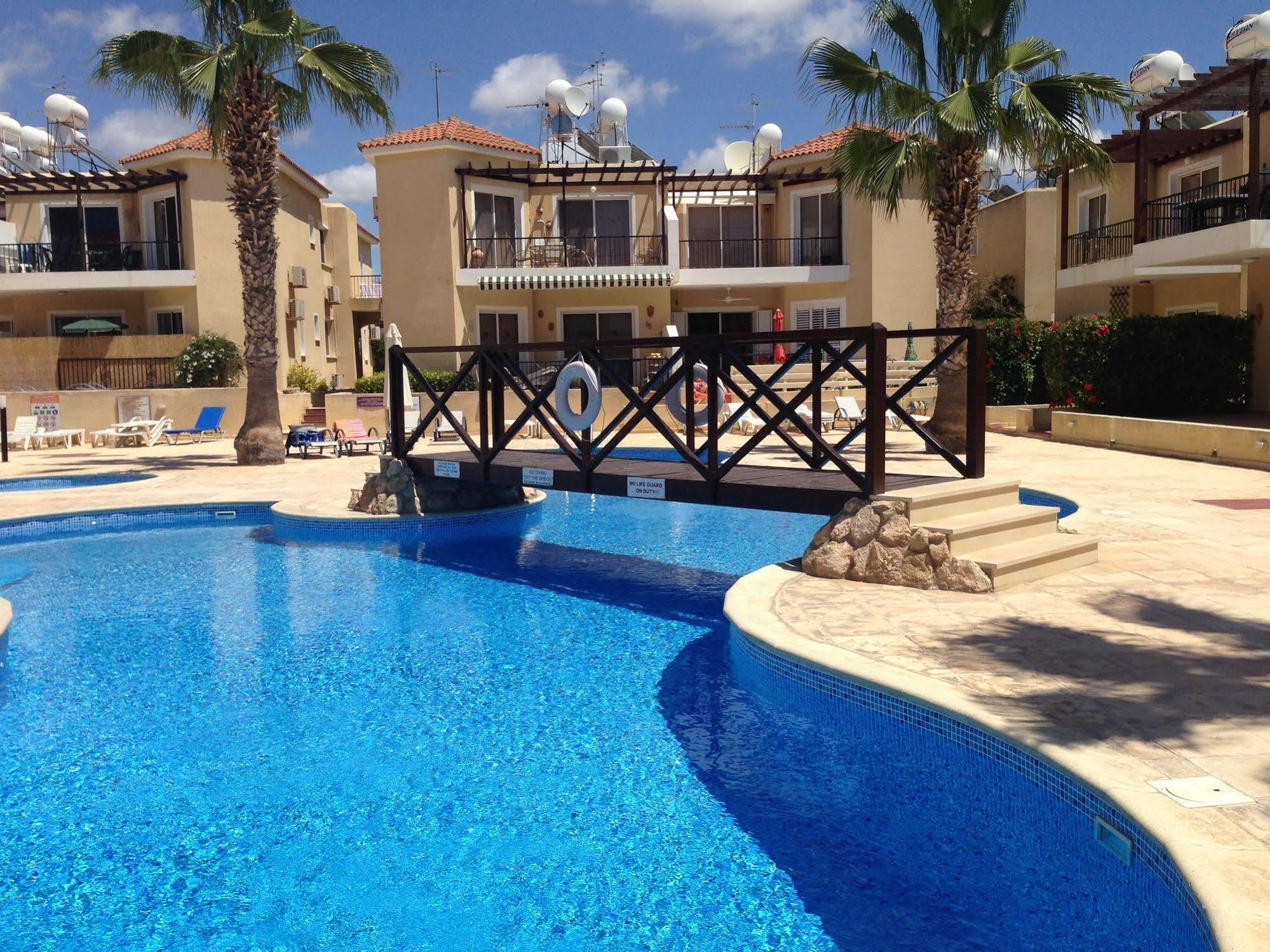 Sirena Sunrise, Apartment 4 Pafos Dış mekan fotoğraf